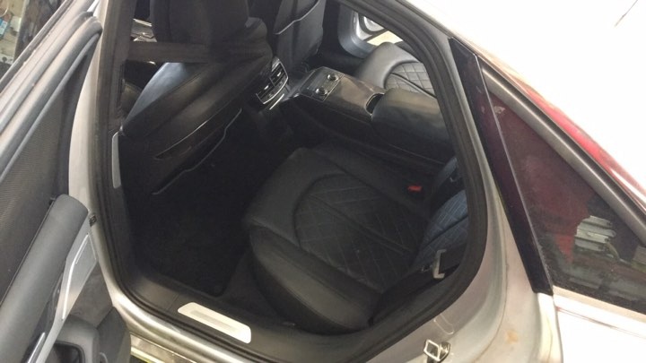 Audi A8 4H 4,2TDi V8 258kw, kód: CDS, 2010 - 15