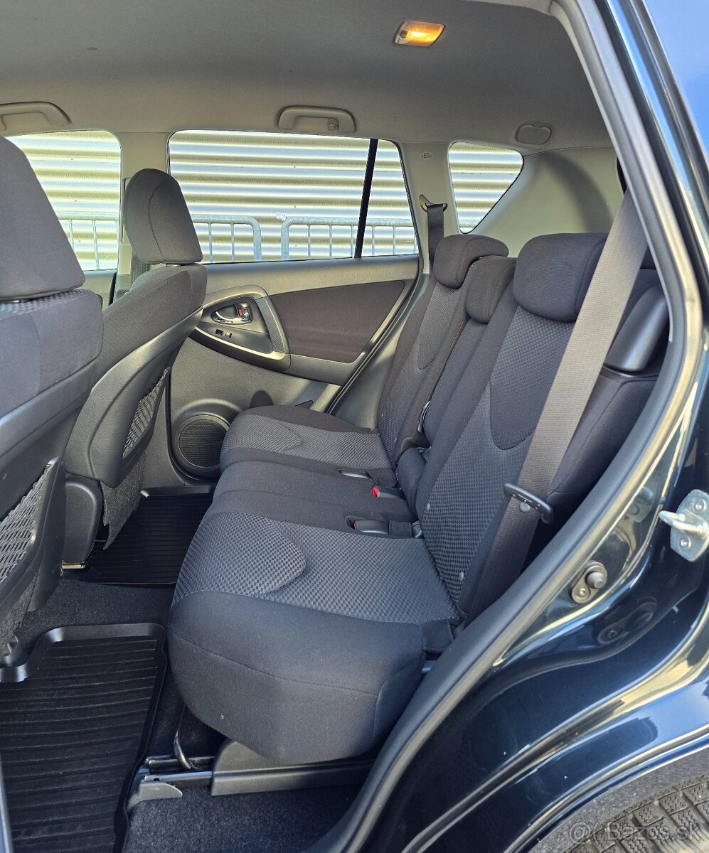 Toyota RAV4 2.0 benzín, slovenský pôvod, 2.majiteľ - 15