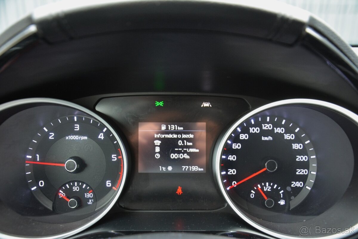 KIA Cee’d 1.60 CRDi, SR voz, 1. majiteľ, GOLD - 15