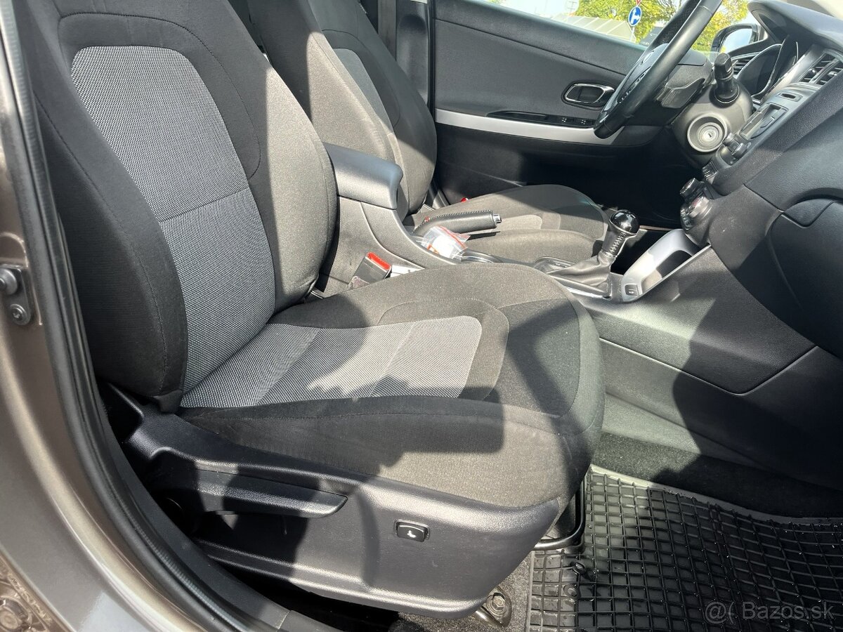 Kia Ceed SW 1.6 GDI AT 140tis.km - 15