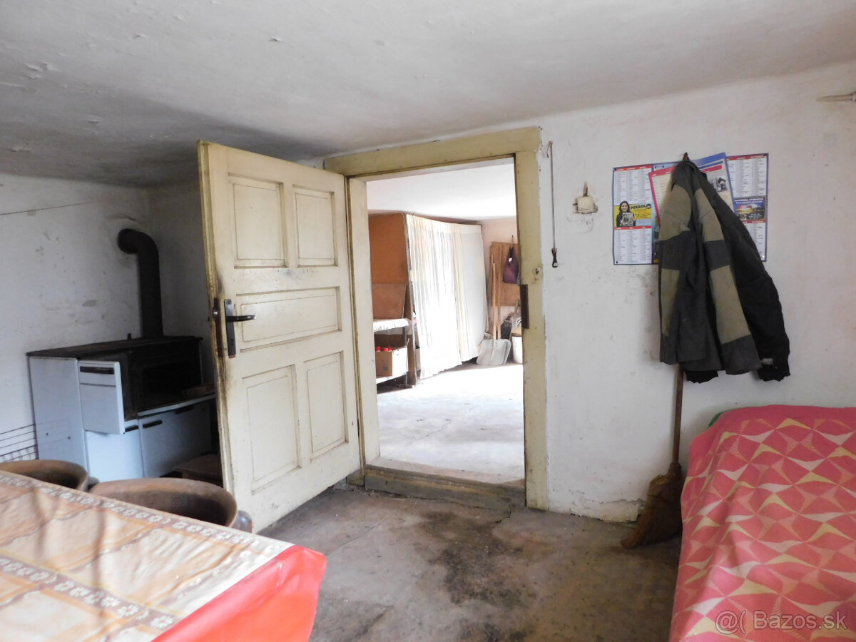 Malé Straciny - dom so záhradou - 15