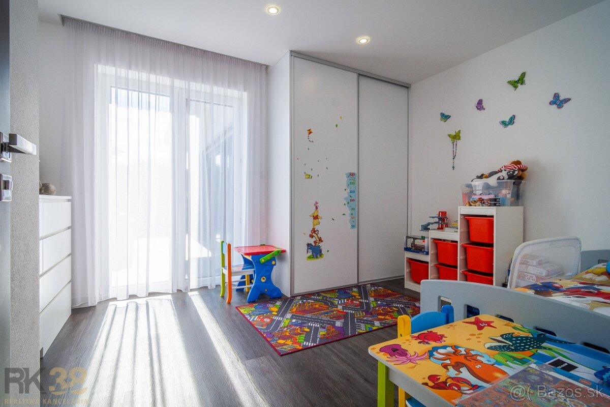 Exkluzívny rodinný dom s krásnym pozemkom pod Tatrami - 15