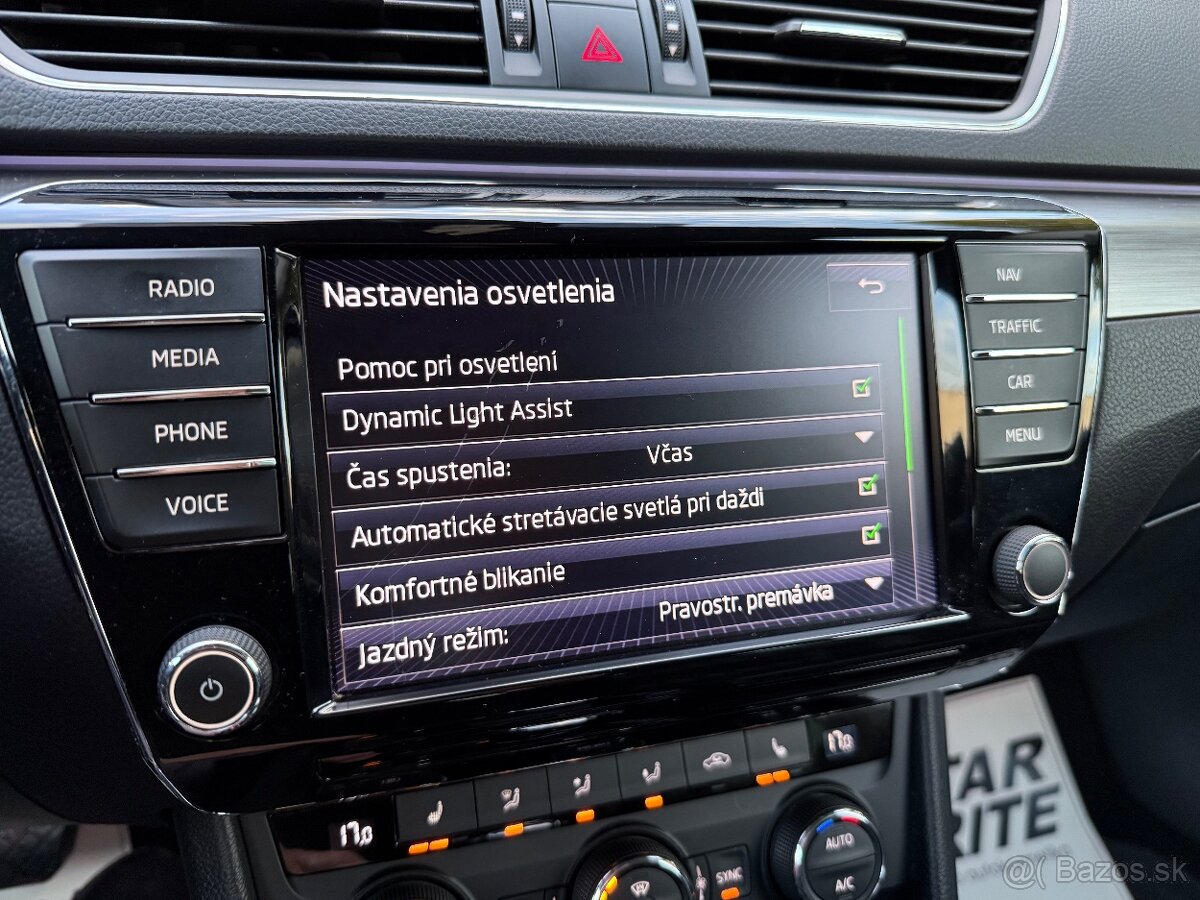 Superb Style Plus 1.8TSI DSG - 15