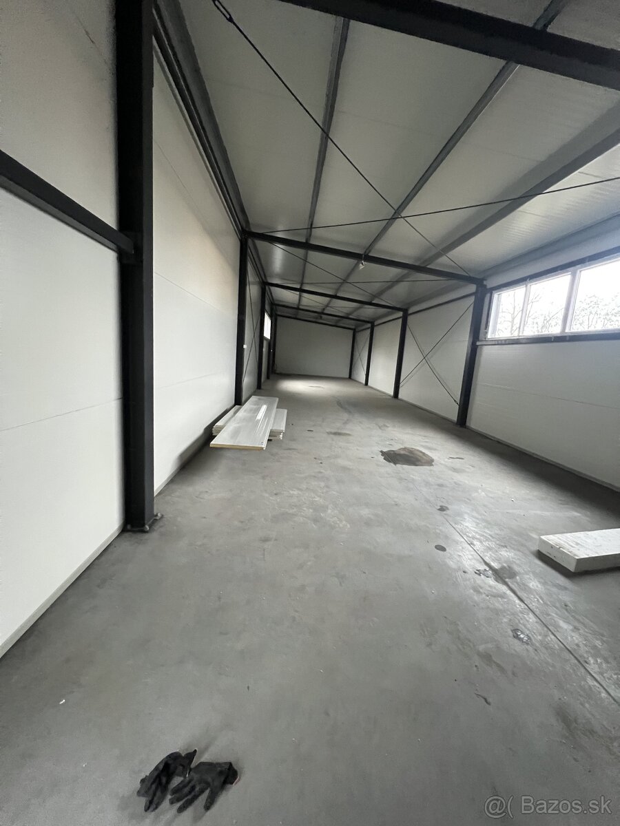 Predám sendvičovú halu o rozmere 300m² - 15