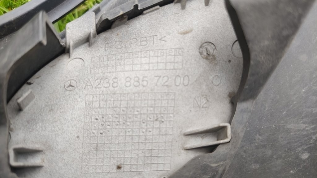 Mercedes E W238 C238 A238 2016 - 2020 - predny naraznik - 15