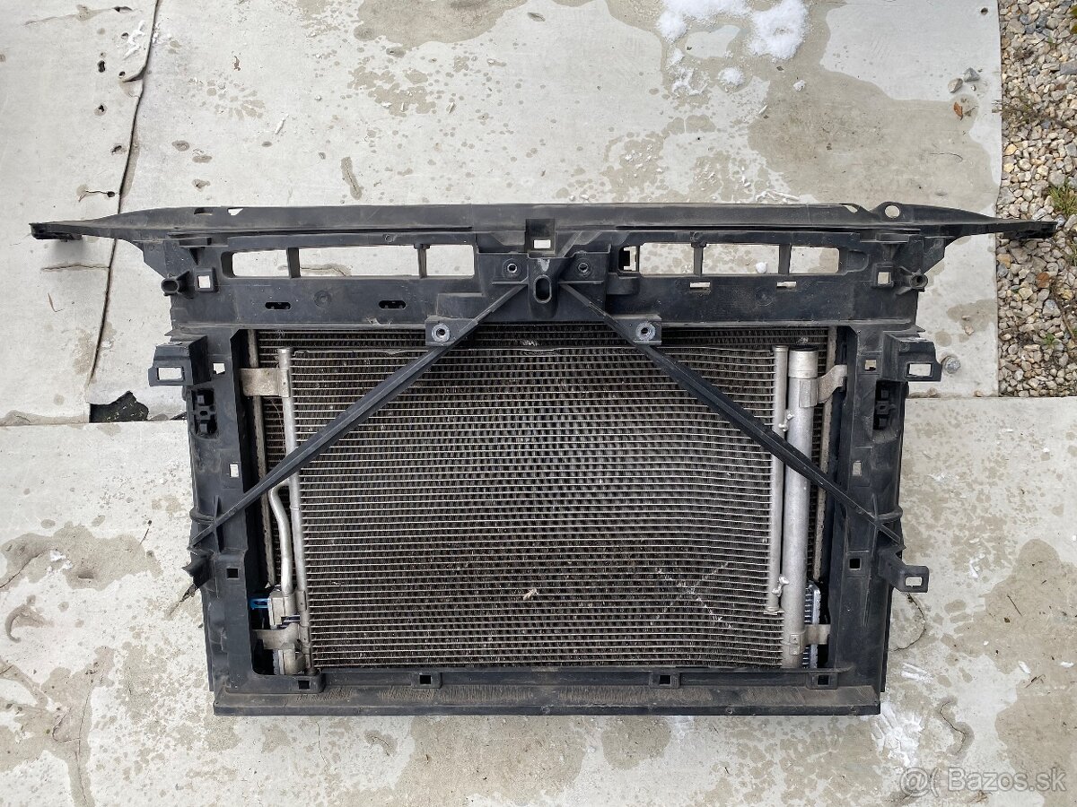 ŠKODA NÁHRADNÉ DIELY KAROSÁRSKE - 15