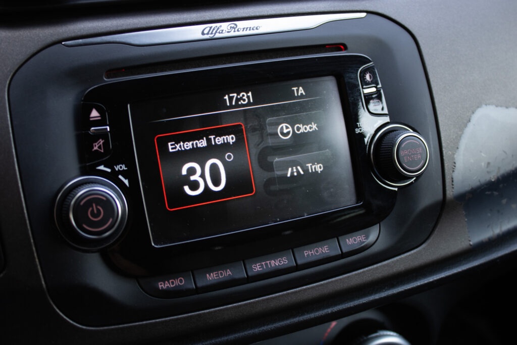 Alfa Romeo Giulietta (2015) - 15