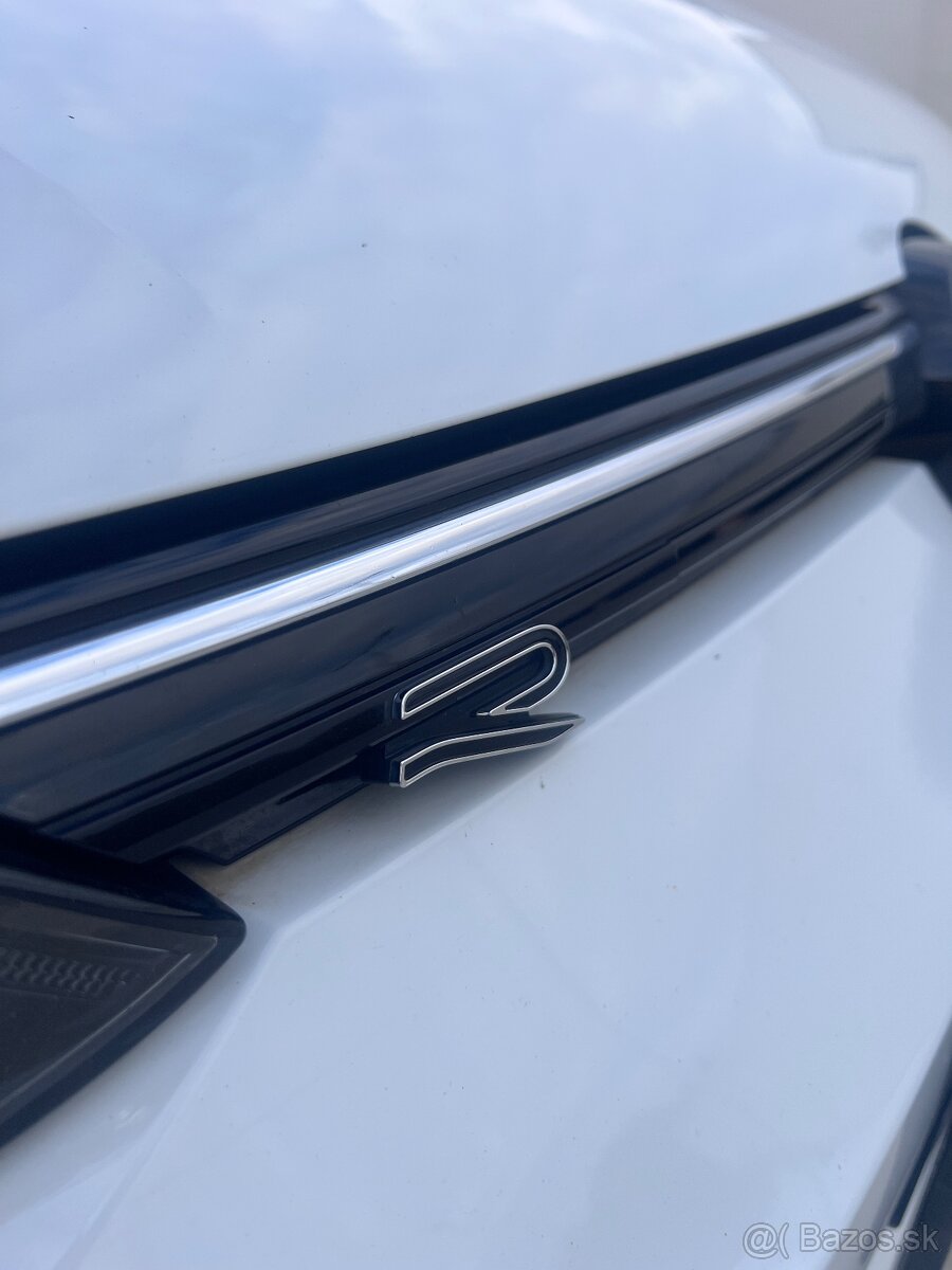 VW GOLF 8 3xR-LINE / VÝHREV VOLANT / AMBIENT / FULL LED - 15