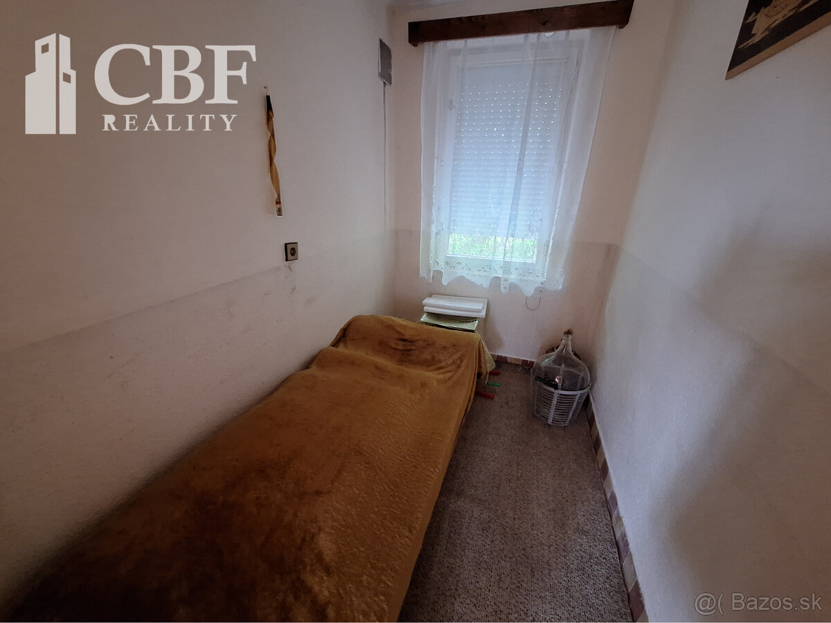 22.000 ZÁHRADKÁRSKA CHATKA S VINIČOM NA PREDAJ V HRHOVE - 15