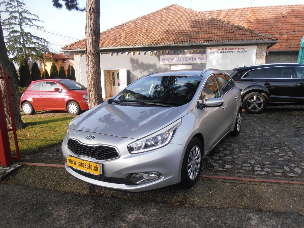 Kia Cee´d SW 1.6 GDI TX/Platinum - 15