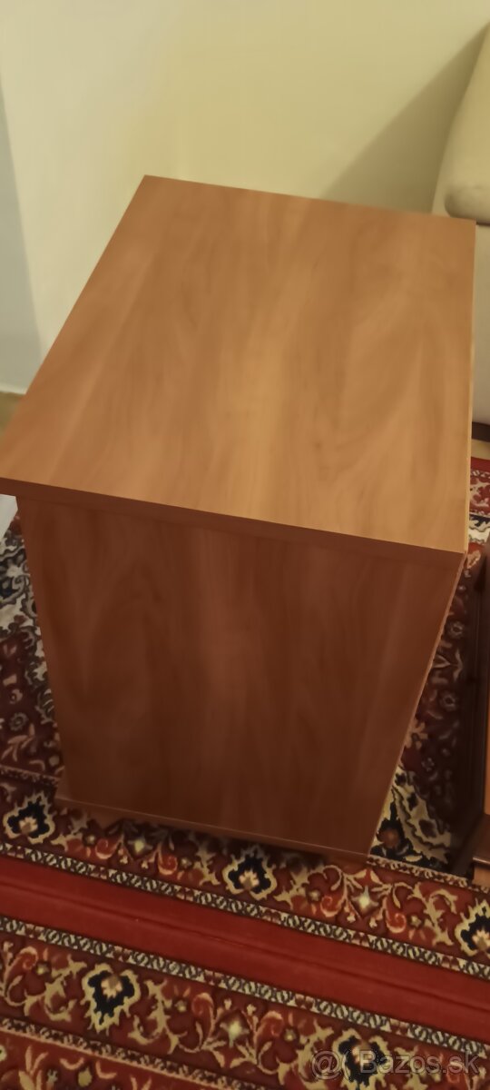 Skrinka pod televizor - 15