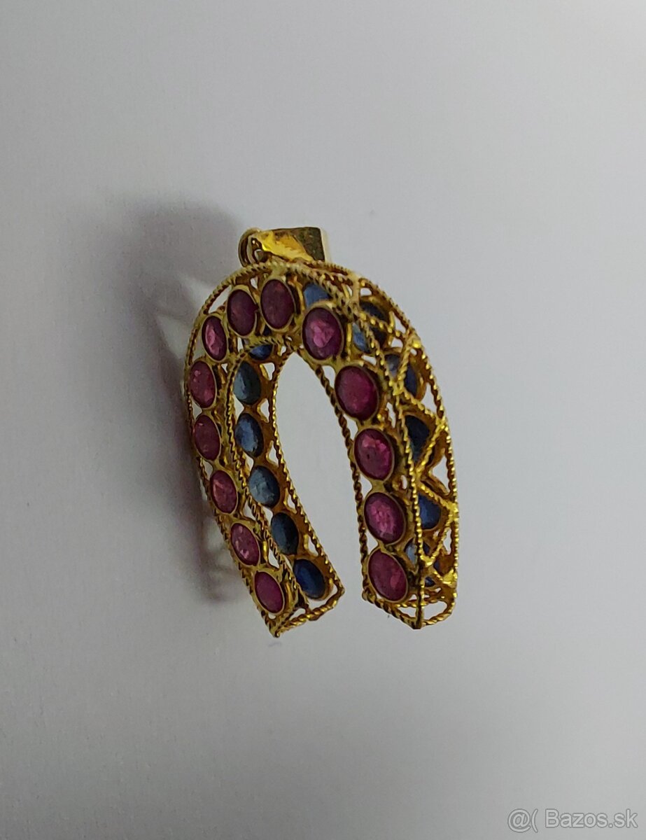 Zlatý prívesok so zafírmi a rubínmi - 15