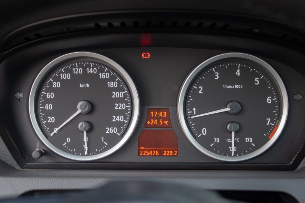 BMW Rad 6 Coupé 630 Ci - 15