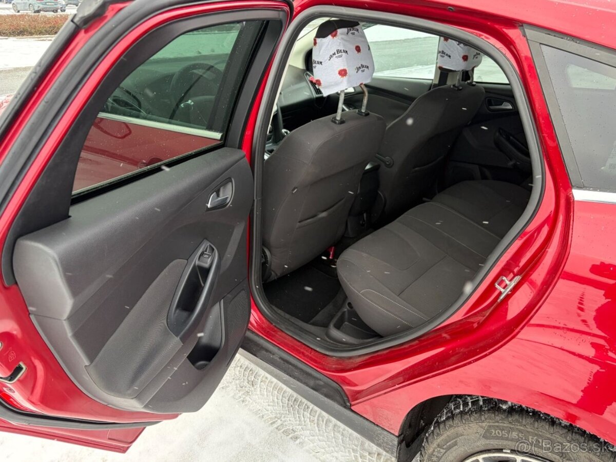 Ford Focus 1.6 EB 110kw TOP VÝBAVA - 15
