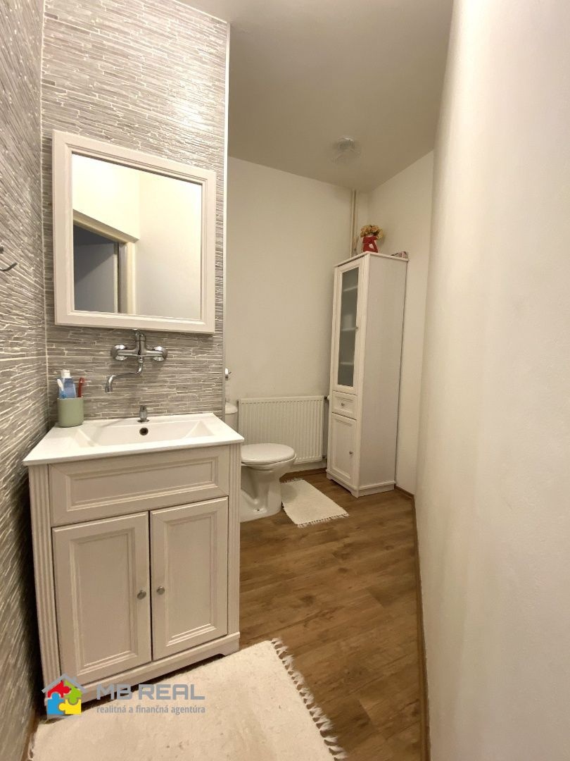 Na predaj štvorizbový byt, Žiar nad Hronom, Pod Vŕšky,107 m2 - 15