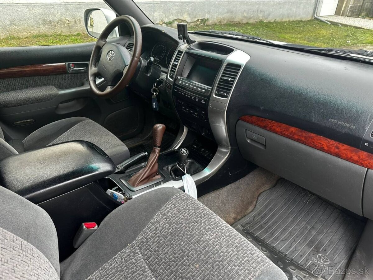 Toyota Land Cruiser 3.0 D-4D - 15