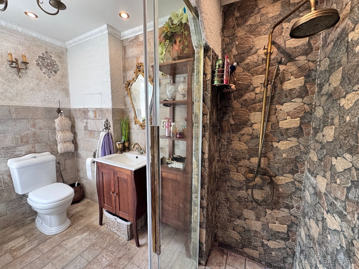 NA PREDAJ: 2-izbový byt v Handlovej, Mierové námestie - 15