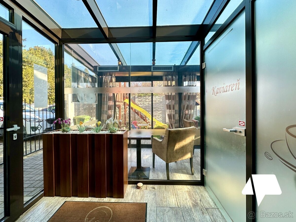 Predaj zabehnutá reštaurácia s veľkým 1- izb. bytom Zlaté Mo - 15