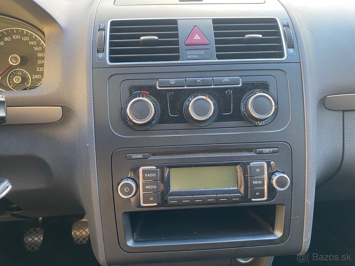 Volkswagen Touran 1.6 TDI 66kw - 15