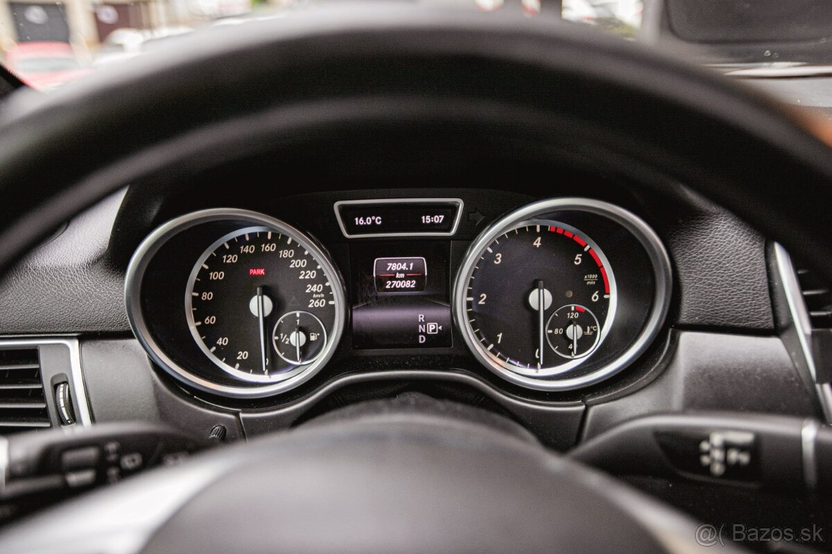 Mercedes-Benz ML 350 BLUETEC 4MATIC AMG - 15