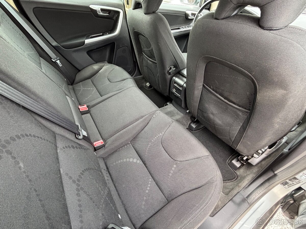 Volvo XC60 Summum 2.4 D Automat, po servise, TOP stav - 15