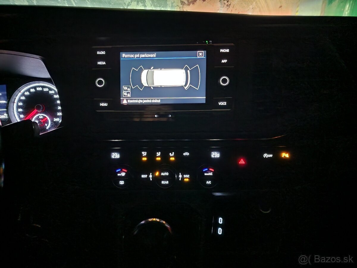 VW T6.1 Caravelle 2.0TDI 110kw r.v.2021 - 15