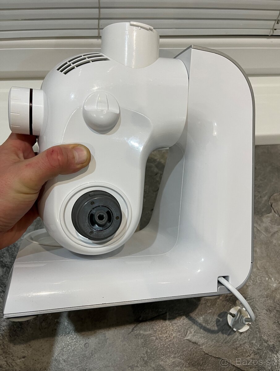 Bosch MUM 54240 900W kuchynský robot - 15