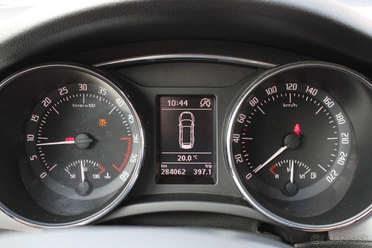 Škoda Superb Combi 2.0 TDI CR Ambition - 15