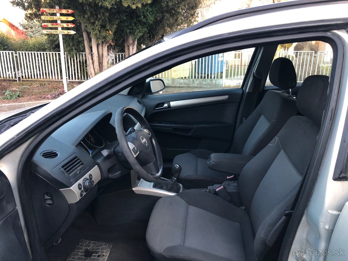 Opel Astra Caravan 1.7 CDTi , SK AUTO - 15