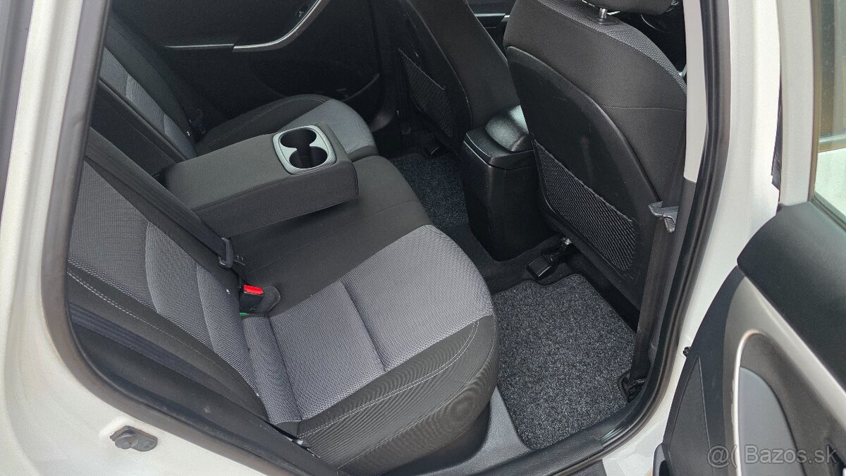 Hyundai I30 CW 1.6 CRDi,kúpené na SK - 15