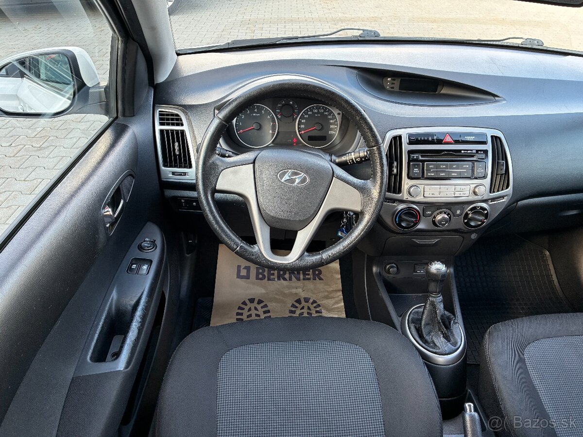 Hyundai i20 1.2i 63kW KLIMA ČR PLATNÁ STK - 15