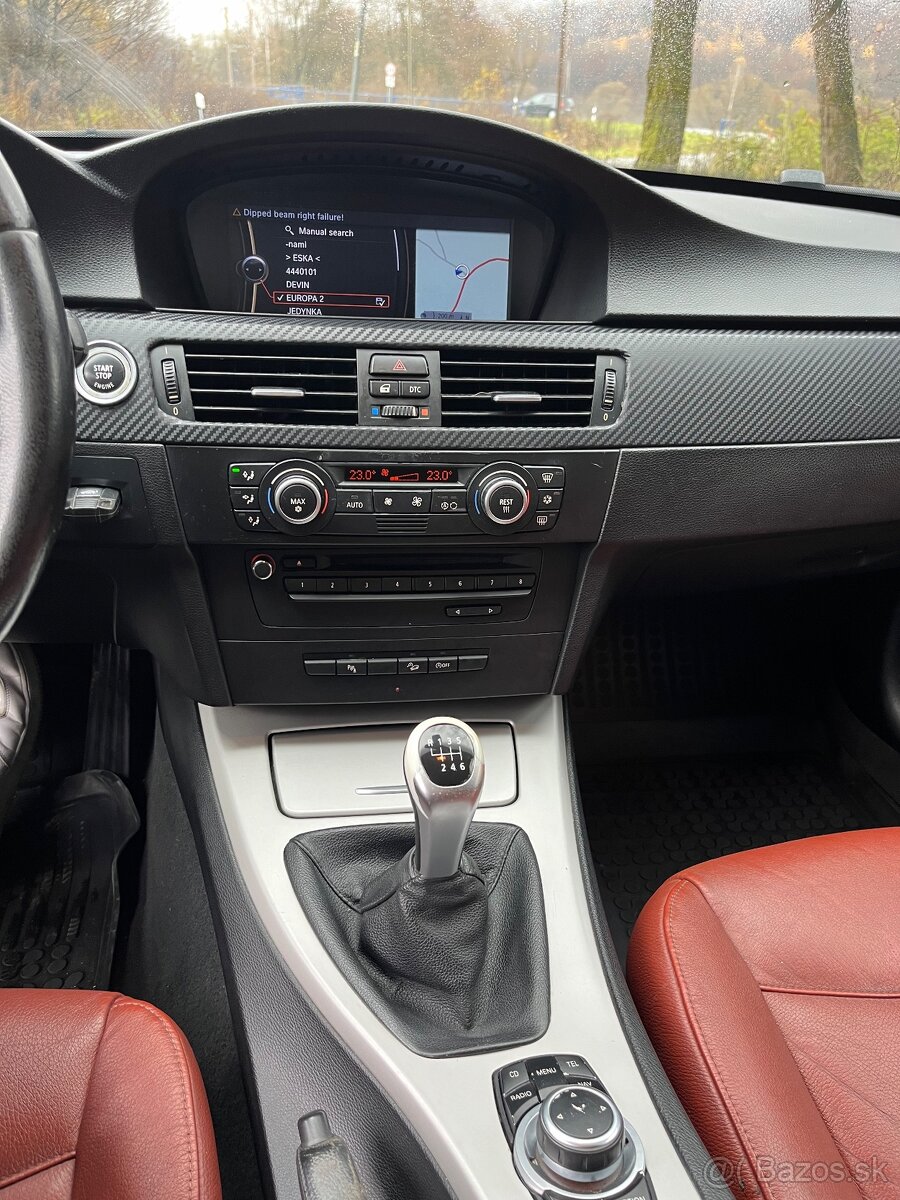 BMW E90 320d X-drive - 15