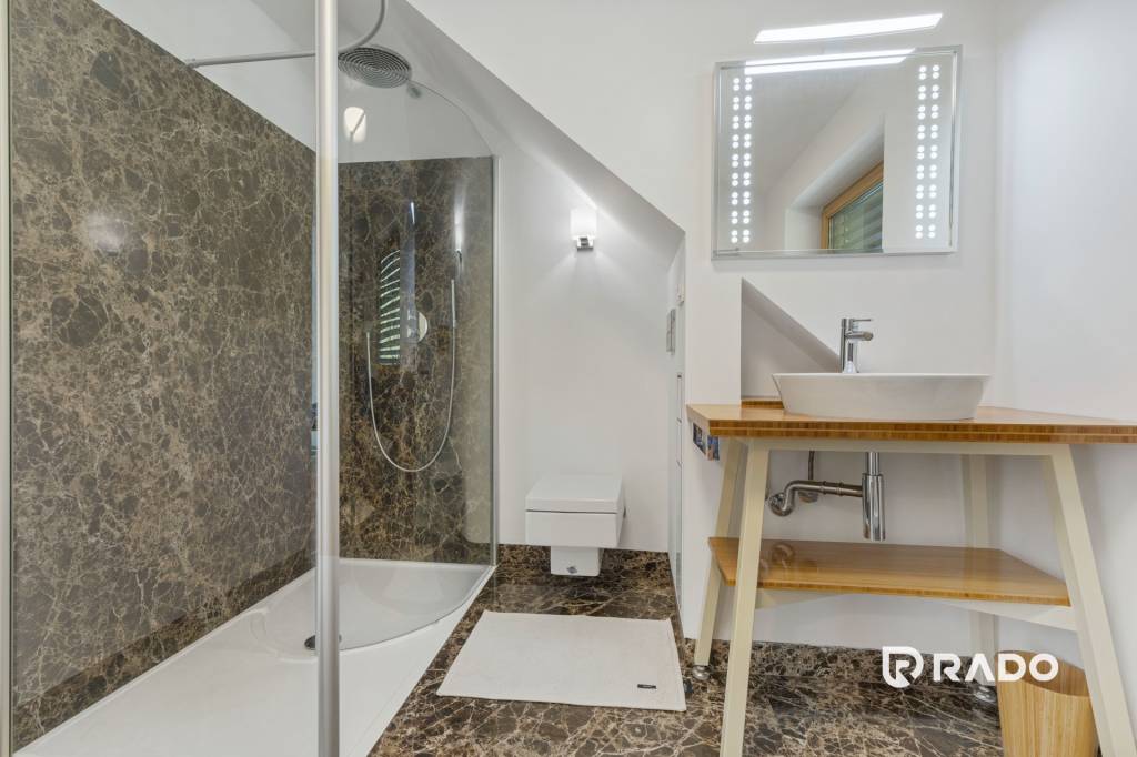 RADO | 4-izbový dom 390m2 + pozemok 1000m2 | Limbach - 15