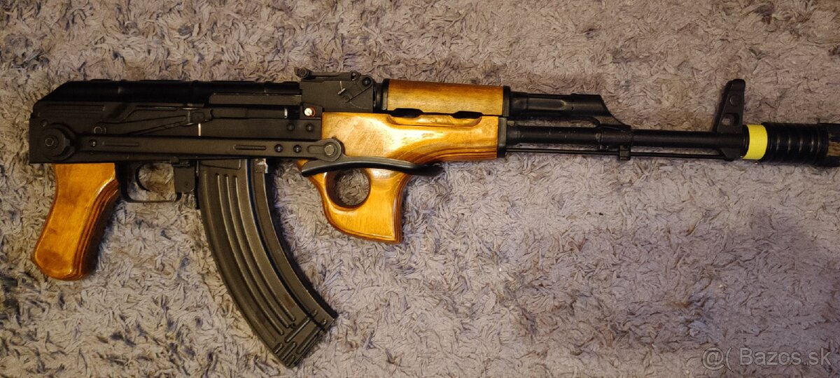 AKMSU, drevo, oceľ, Cyma Standard, CM.048SU - 15