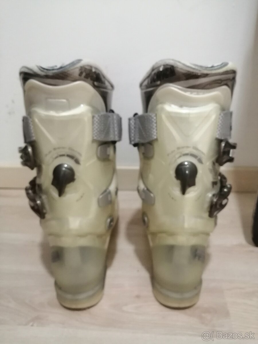 SALOMON + lyžiarky - 15