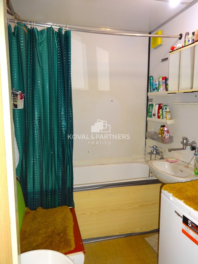 Na predaj 3-izbový byt s logiou 59,30m2 - Levice - 15