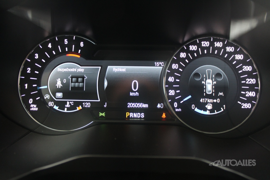 Ford S-MAX 2,0 TDCi 110 kW TITANIUM - 15