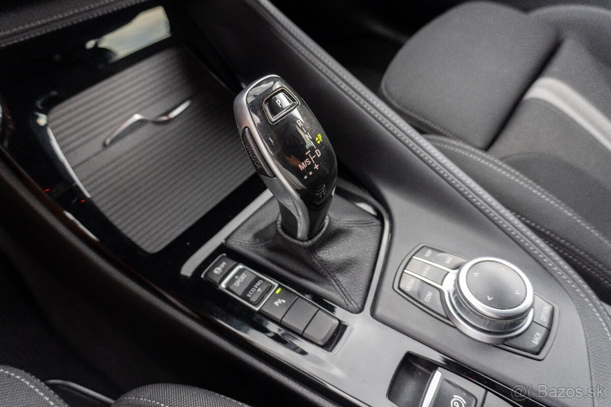 BMW X1 18i Sport Line automat - 15