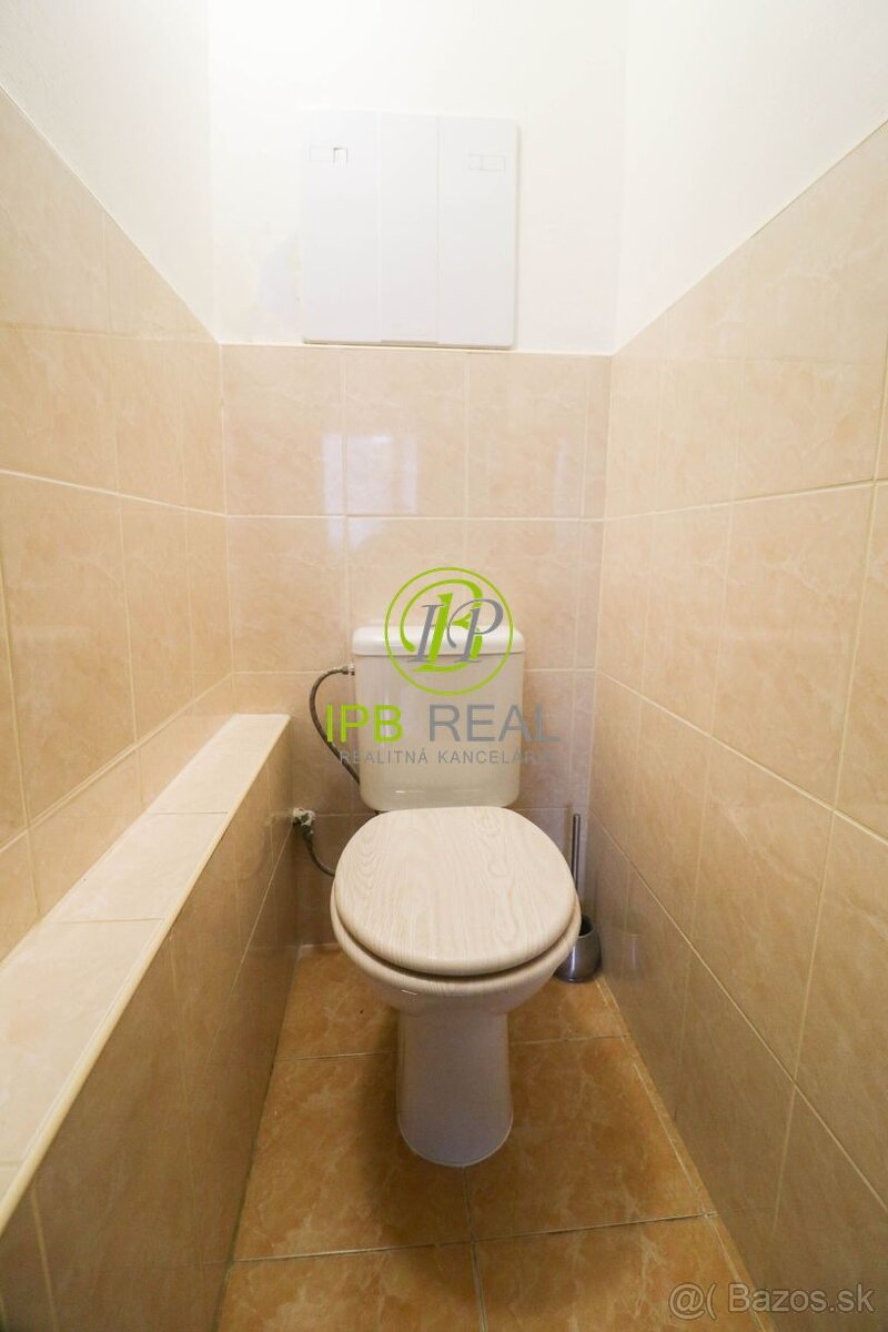 DOBRÁ LOKALITA 4-izb. byt s loggiou na Nejedlého ul. v Dúbr - 15