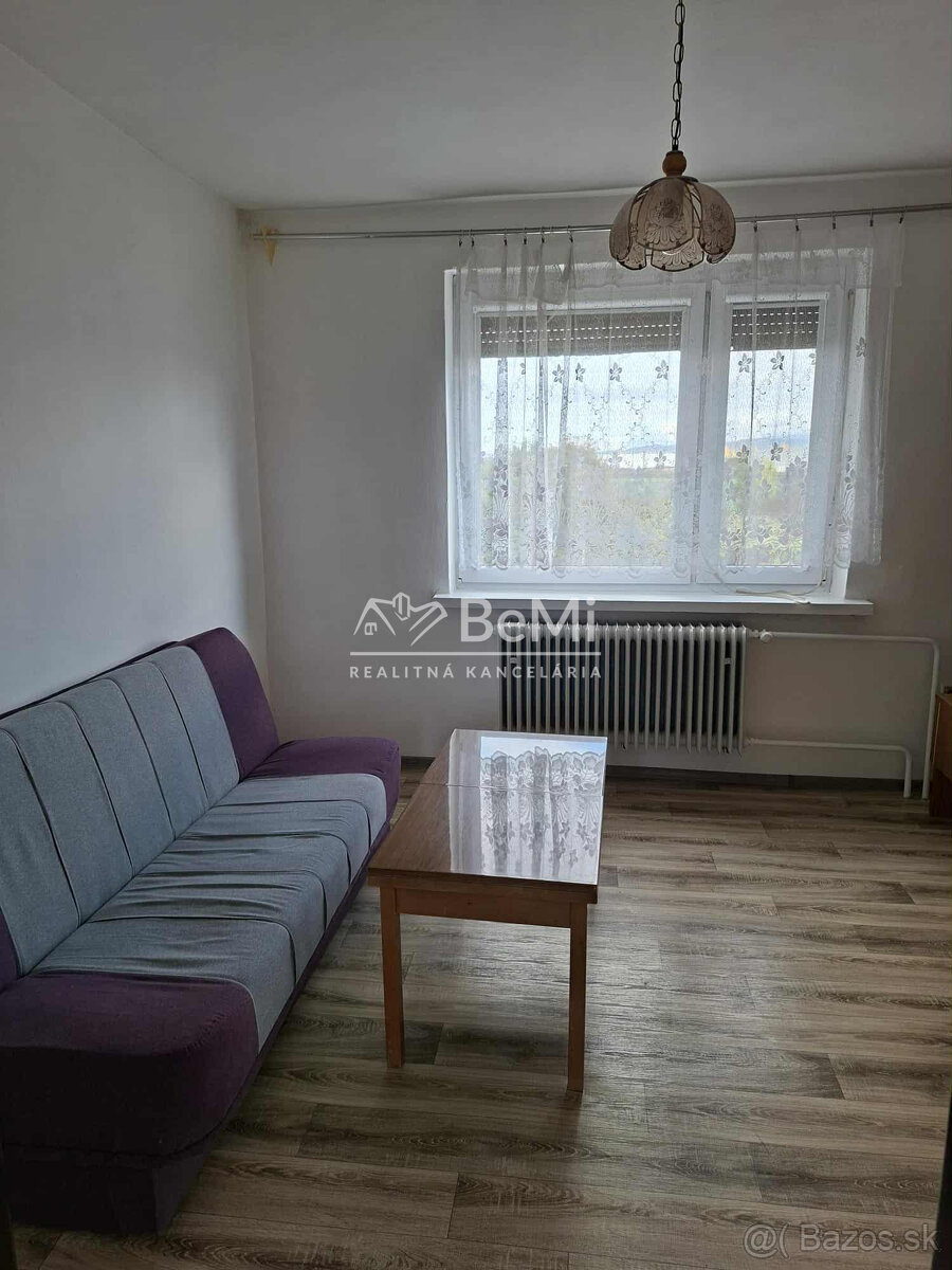 Rodinný dom s veľkou záhradou a garážou v tichej časti Choch - 15