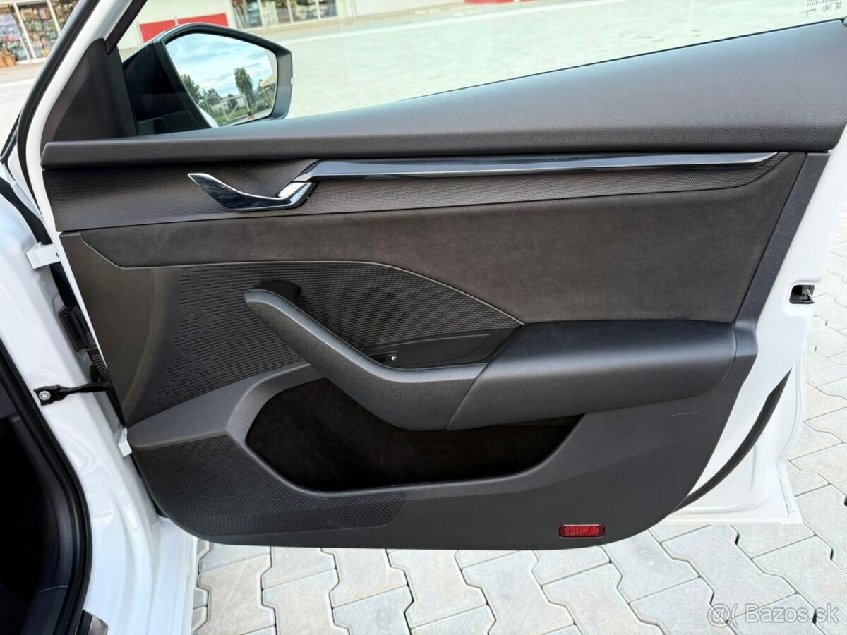 Škoda Octavia Combi RS 2.0 TDI DSG 147kW, 2022 - 15
