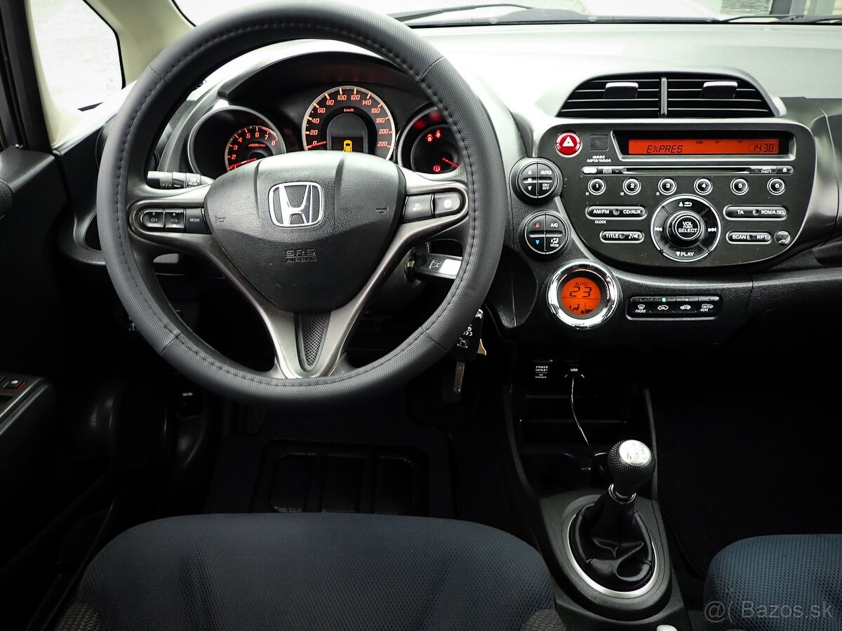 HONDA JAZZ 1.4 i-VTEC benzin 2012 - 4 valec , STK, ŠPZ - - 15