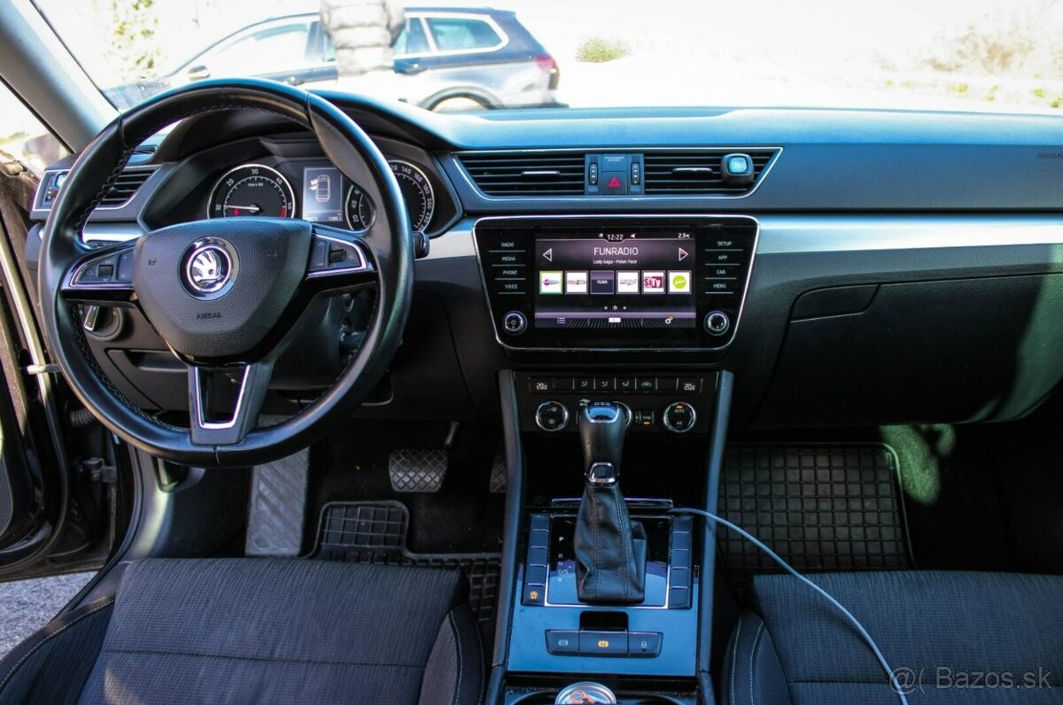 Škoda Superb 2.0 TDI Ambition DSG - 15