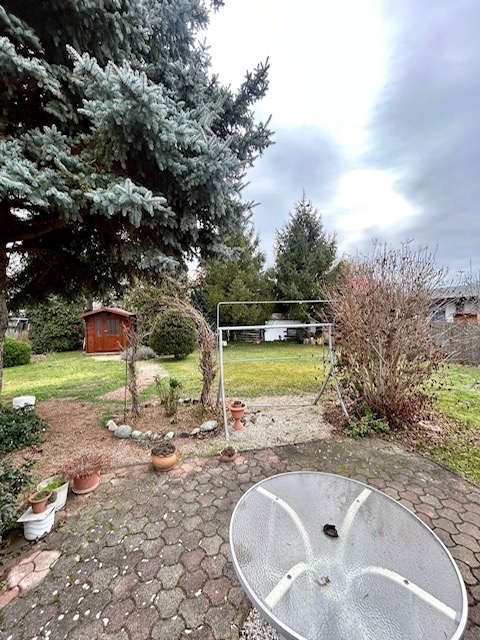 Na predaj drevená chatka na dvojpozemku na Zúgove - 15