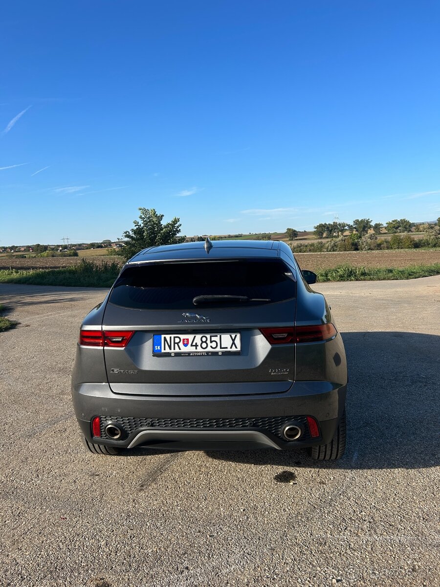 JAGUAR E-PACE 2,0 D 8/2018 automat 4x4 - 15
