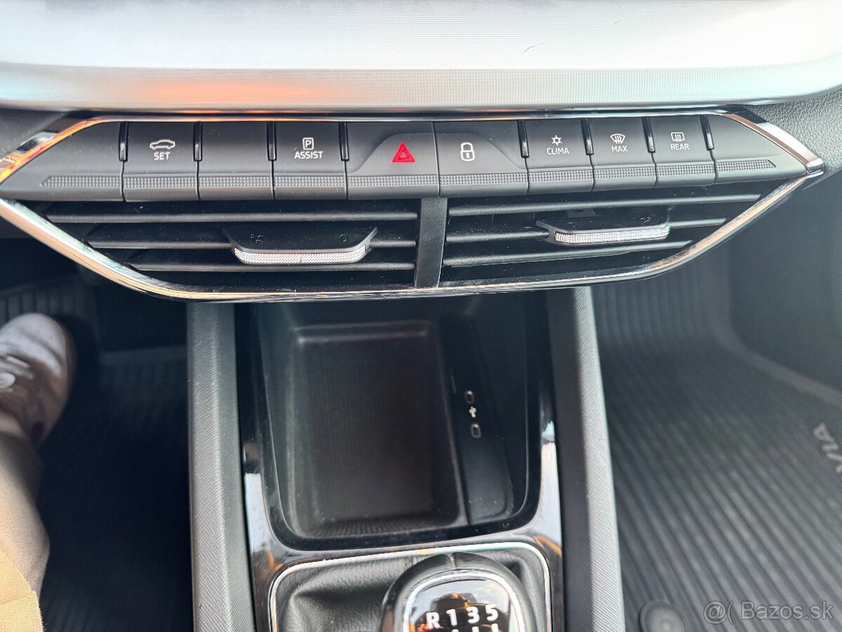 Škoda Octavia Combi IV 2020, 2.0 TDI manuál - 15