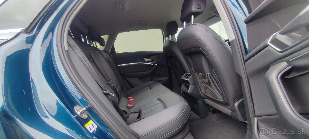 Audi E-tron 50 quattro Advanced Odpočet DPH: 22 358 € Možnos - 15