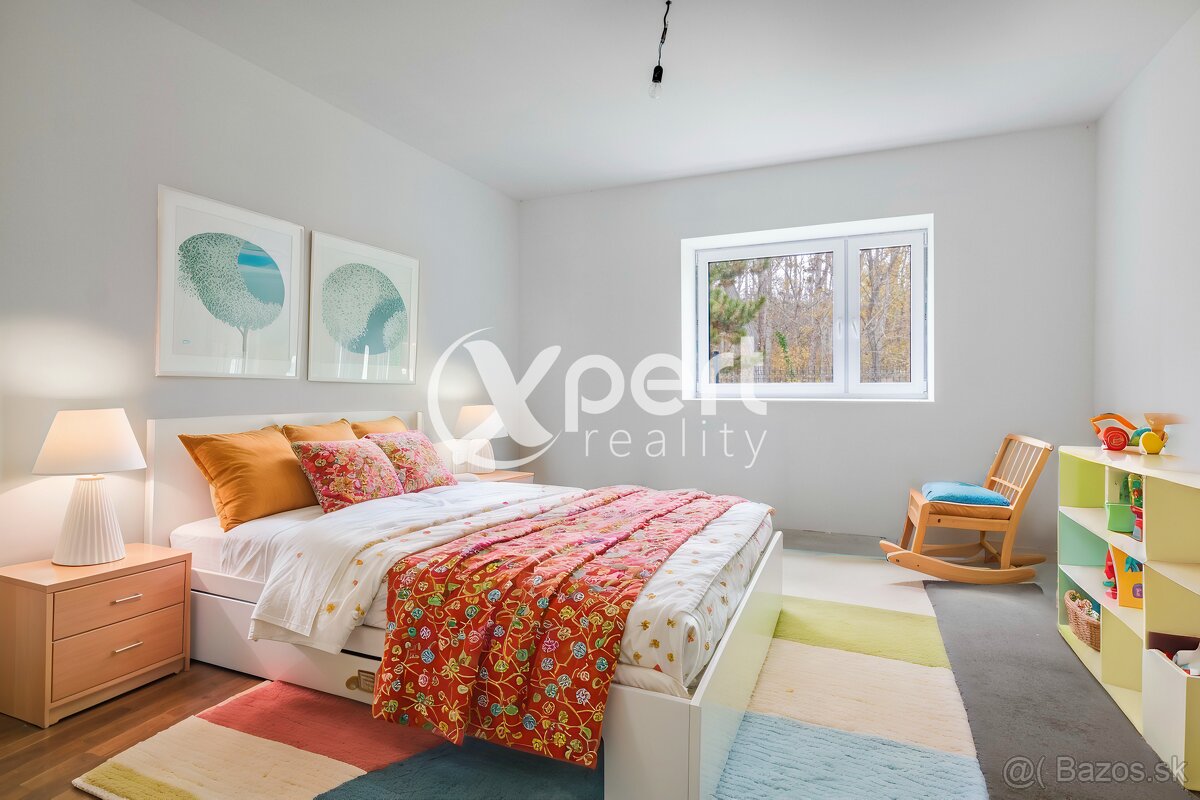 Rodinný dom v tichej obci Tomášikovo je na predaj - 15