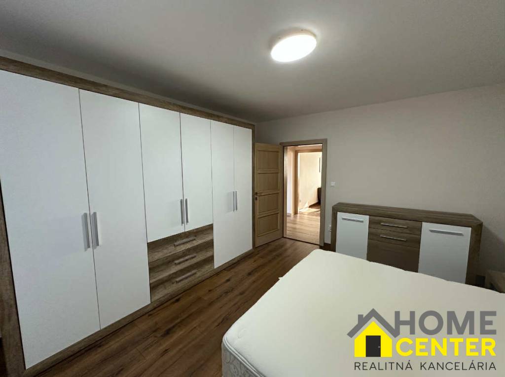 PREDAJ : 3 IZBOVÝ BYT S LOGGIOU, ul. VODNÁ, KOMÁRNO - 15