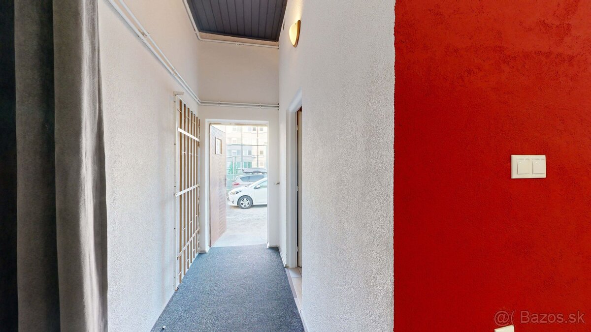 PREDAJ- budova obchodu a služieb v Trnave - 15